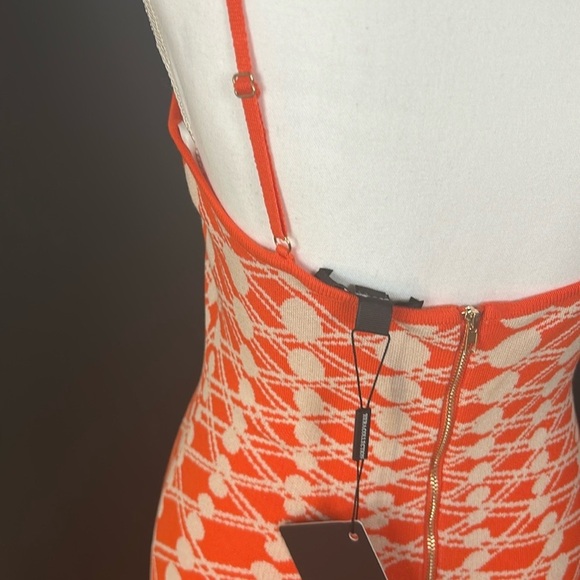 Hera Collection NWT Bodycon Sweater Maxi Dress – Orange Geometric Print, Size L - Picture 5 of 7